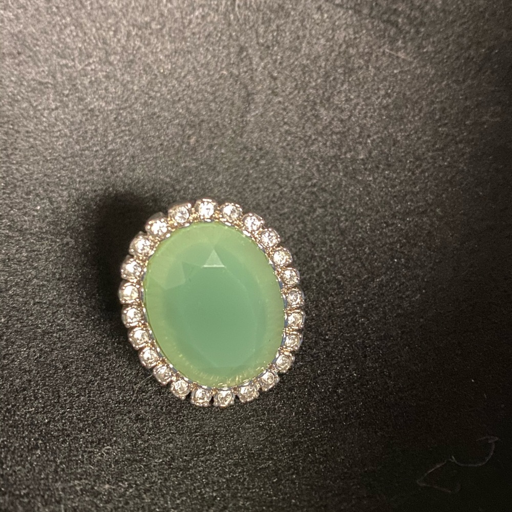 Ring - Picture 2 of 8
